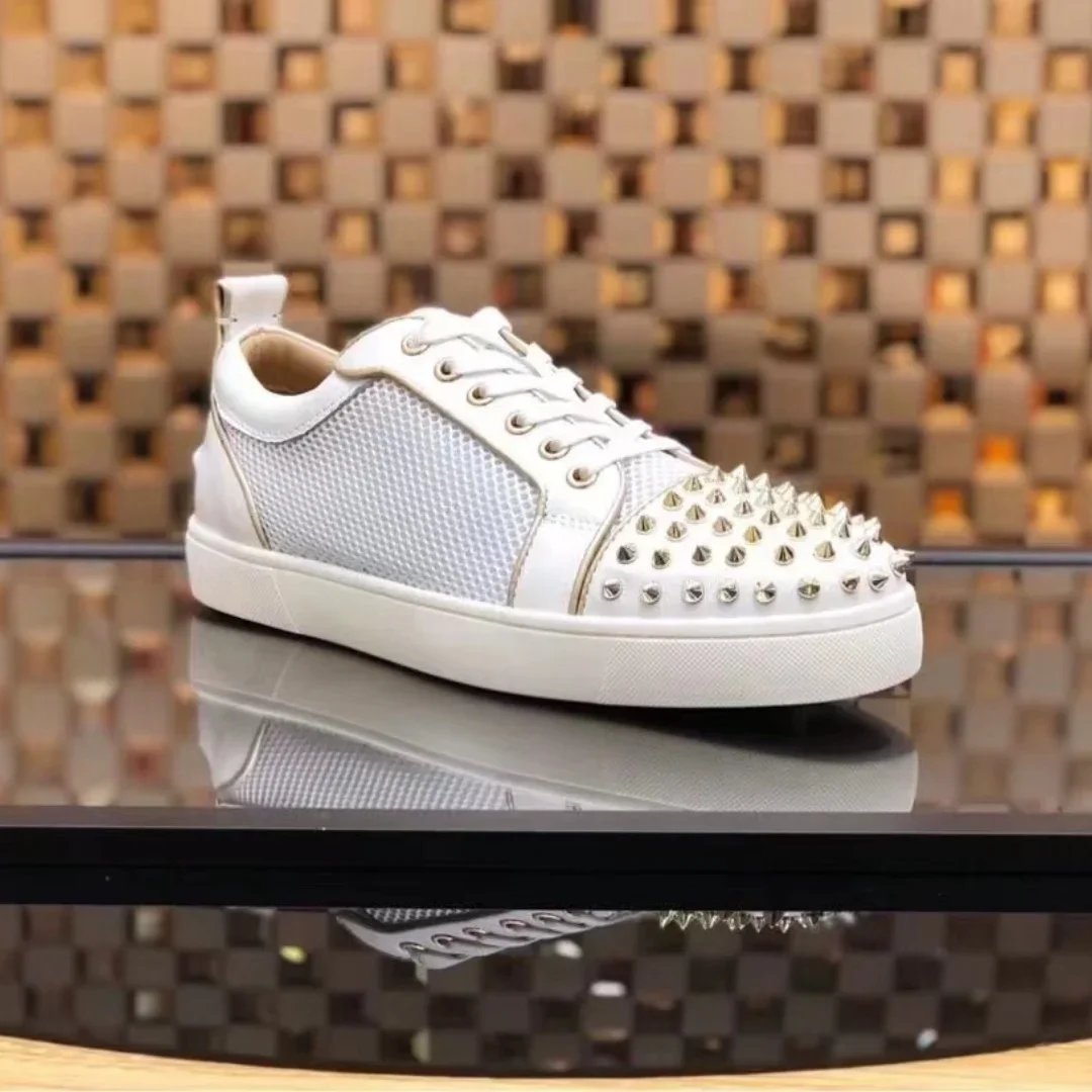Rivets Causal Sports Shoes Female Male Different Styles Women's Men's Sneakers Colorful Leather Lace-Up Spikes Flat Red Sole New