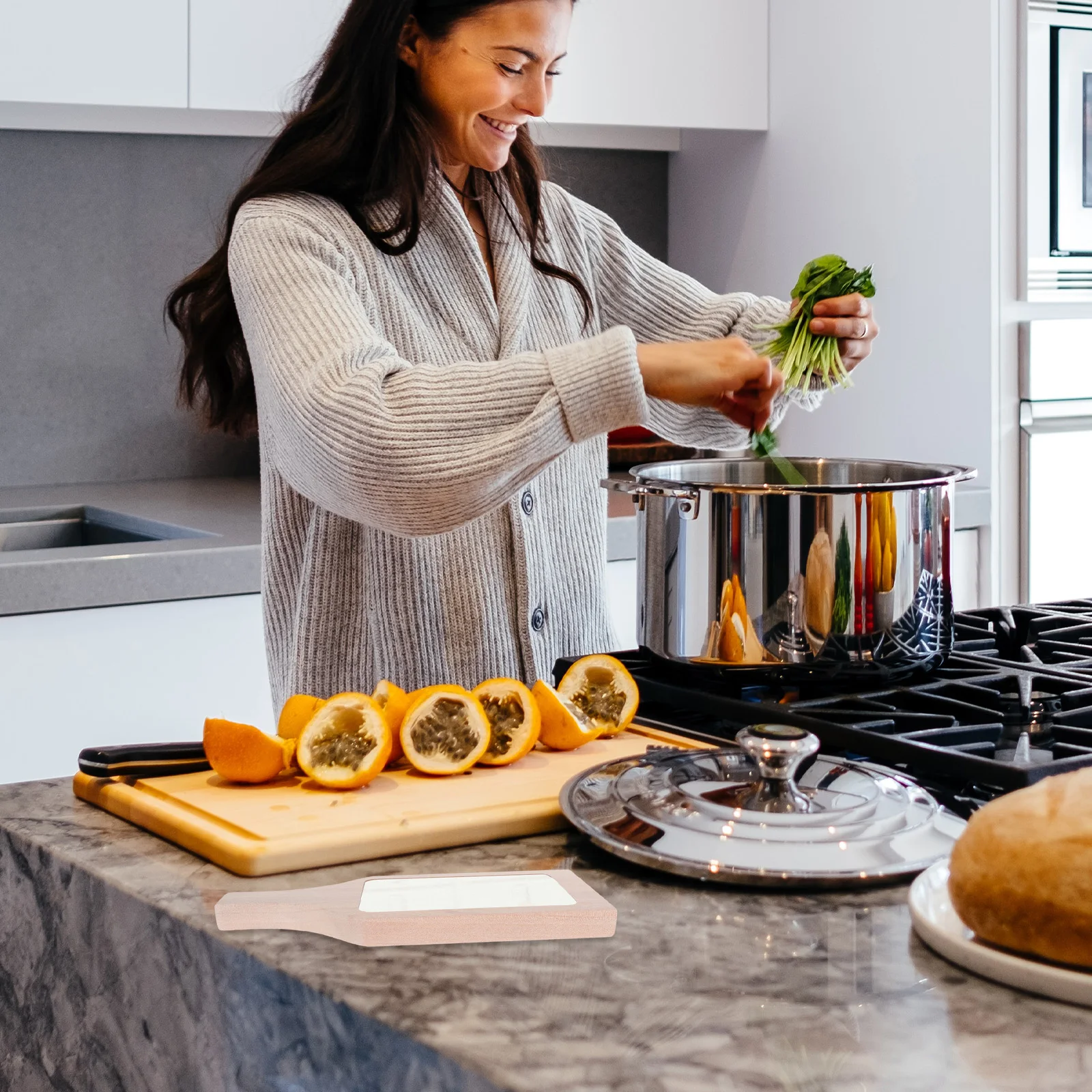 

1Pcs Wooden Cookie Mold Biscuit Embossing Tool Milk Curd Pattern Household Baking Supply Wooden Biscuit Shape