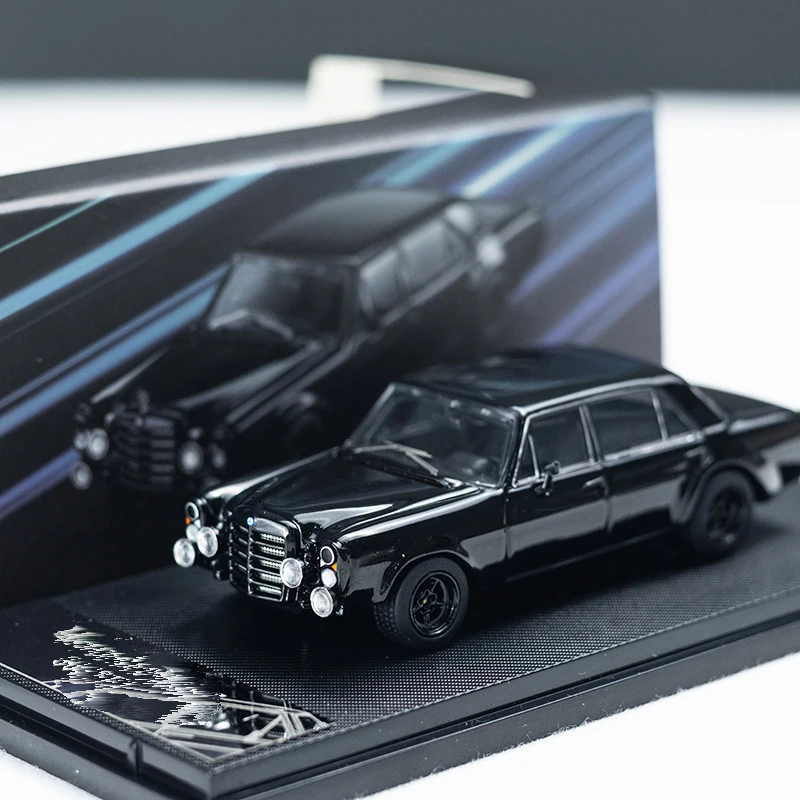 Liberty 64 1:64 300 sel Black alloy car model