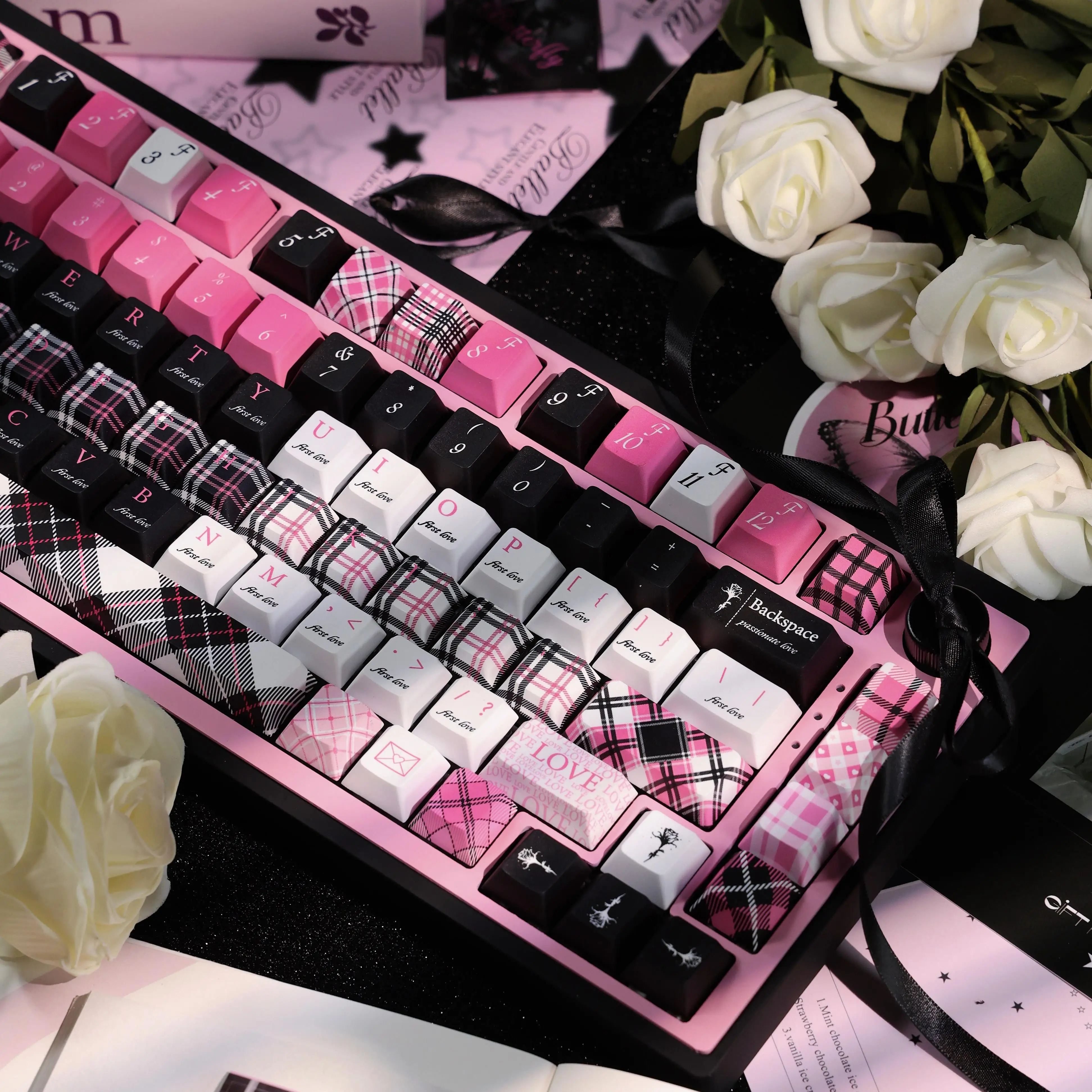 

First Love Pink Black Theme Keycaps Set PBT Cherry Profile Custom Original Handmade Keycaps for Mechanical Keyboard Accessories