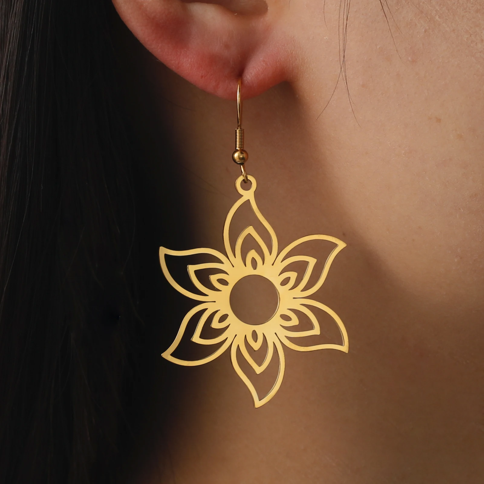 Skyrim Large Flower Drop Earrings Women Girls Stainless Steel Gold Color Dangle Earrings Bohemian Jewelry Wedding Gift New In