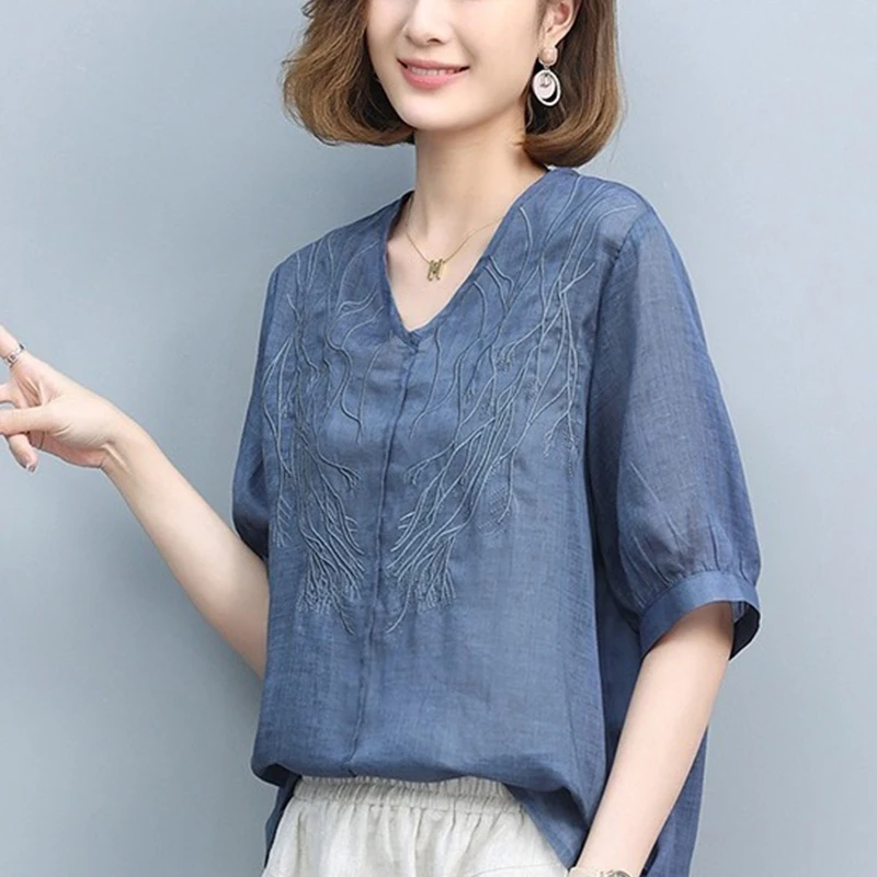 Summer New Cotton Linen Embroidery Loose Casual Pullover Top Women Solid Color Fashion Oversized Shirt Ladies Comfortable Shirt