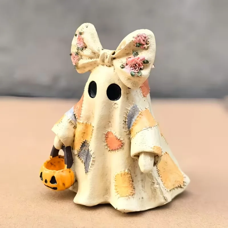 A Cute Halloween Ghost Model, Autumn Room Decorations and Trick-or-Treating Party Gifts, as Well as Adorable Halloween Ornaments