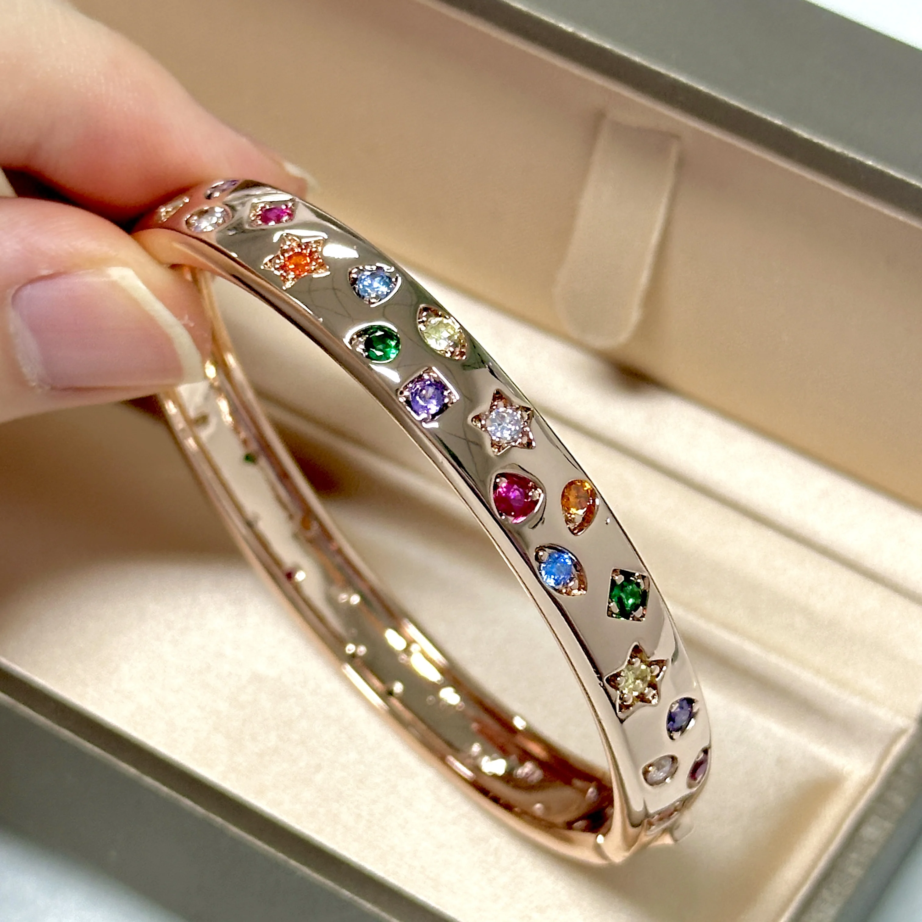 Luxury Cuff Bangle for Women Inlaid Multicolor Rainbow Cubic Zirconia Star and Oval Shape Gemstones Sparkling Hinged Bracelet