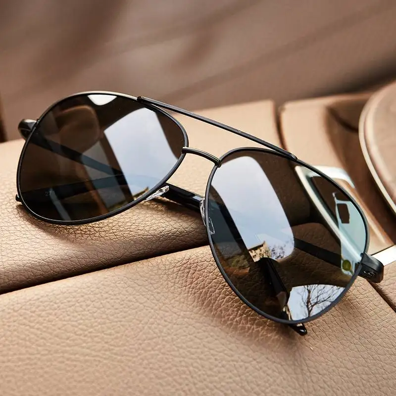 lunettes-de-soleil-polarisees-intelligentes-pour-hommes-a-double-usage-jour-nuit-a-changement-de-couleur-pour-la-peche-avec-des-innovations-optiques-de-pointe
