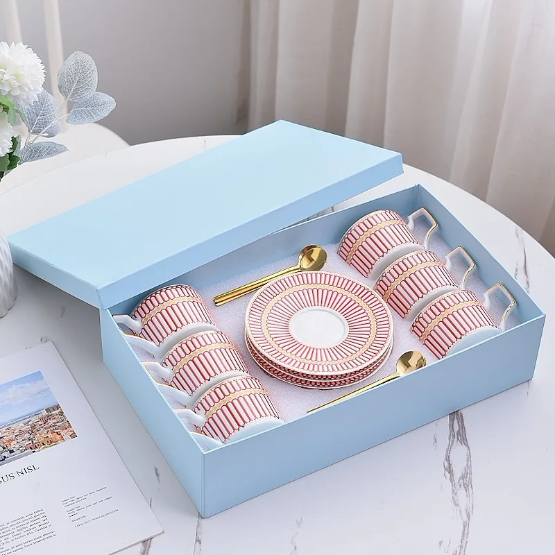 

Роскошная керамическая красная кофейная чашка Изысканная чайная чашка в британском стиле Домашний послеобеденный чай Маленькая роскошная чашка-тарелка Подарочный набор