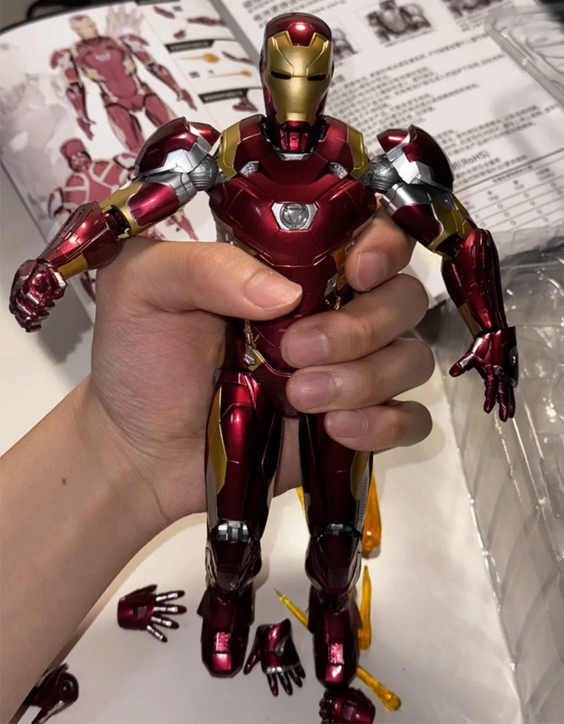 Ironman Figure Anime Iron Man Action Figuras 26cm Manga Figurine ML Legends GK Statue Model Ornaments Toys Gift for Children