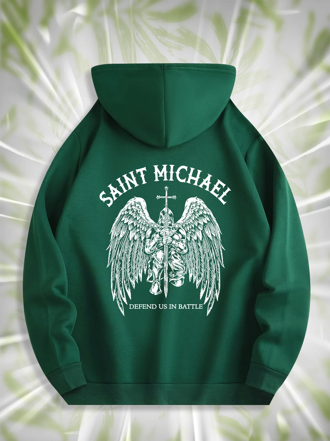 Sudadera casual con capucha estampada para hombre con la imagen de San Miguel Arcángel y la frase promocional "Protect us in battle"