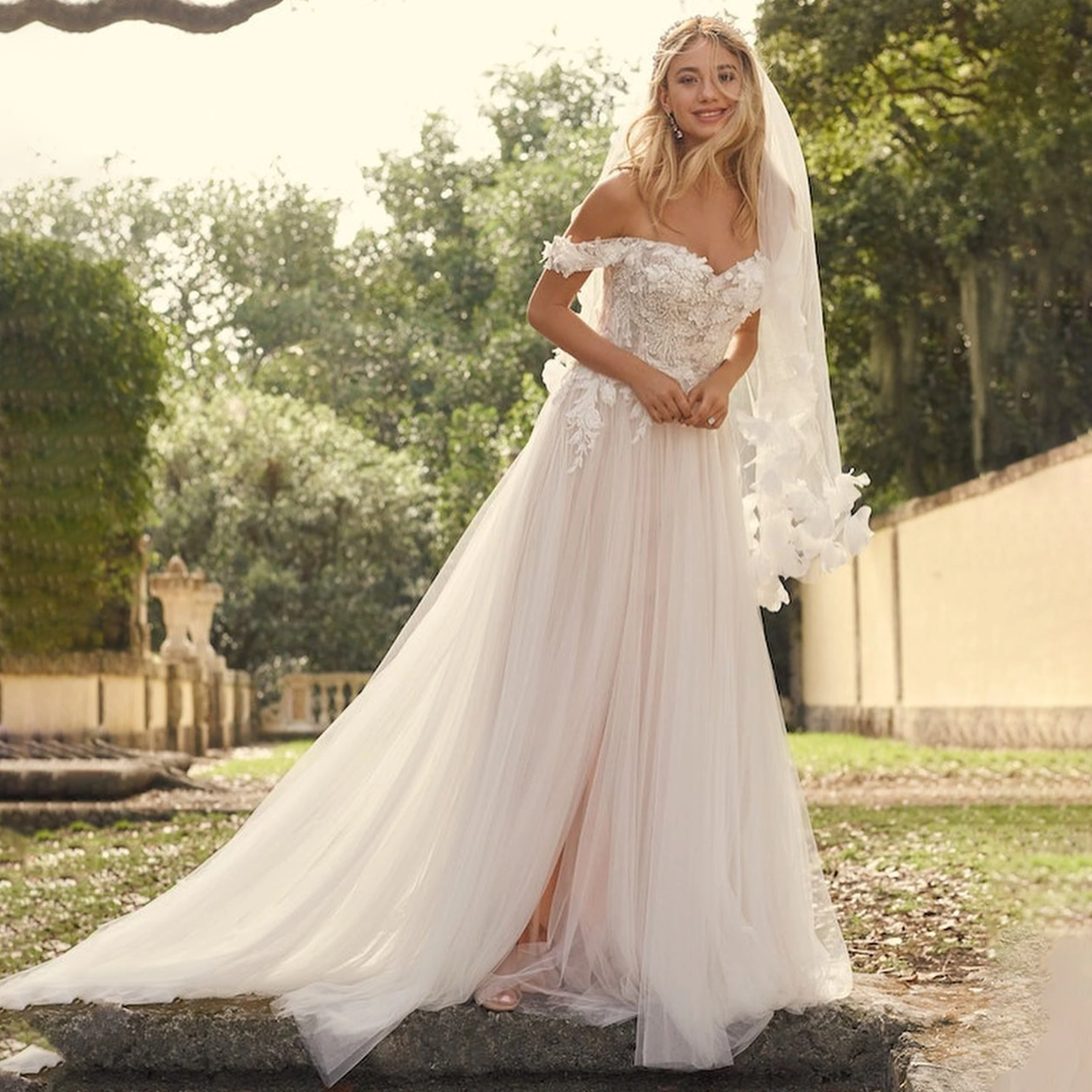 

Lace Appliques Luxury Wedding Dresses A-Line Bride Dress Off The Shoulder Civil Bridal Gowns vestido de novia 2026 Customized