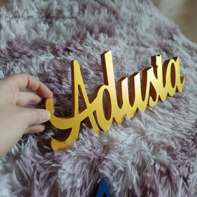 

Большой деревянный знак с лазерной гравировкой на заказ, Свадебный знак с именем на заказ, значок с именем ребенка, значок с именем для мальчика или девочки