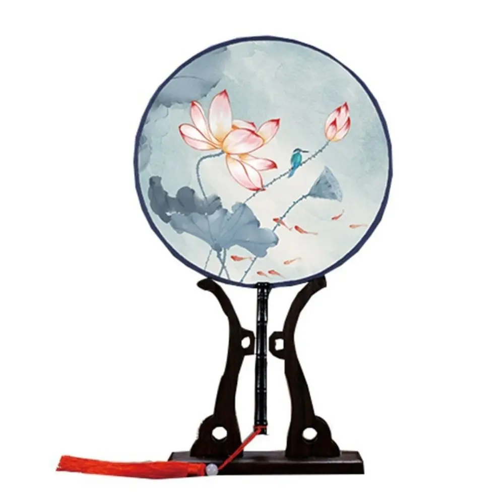 

Круглый китайский ручной веер, мультистиль, Cheongsam, костюм Тан, винтажный шелковый веер с принтом, диаметр 21 см, древняя кисточка, танцевальный ручной веер