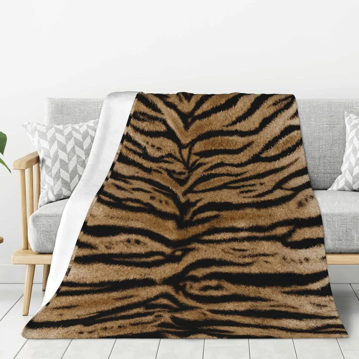 

Tiger Print Throw Blankets All Season Ultra Soft Warm Fleece Blanket For Home Bed Sofa Couch Chair Outdoor Travel Camping 50X40