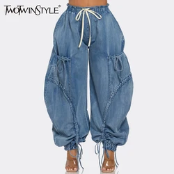 TWOTWINSTYLE Denim Gespleißt Spitze Up Jeans Für Frauen Hohe Taille Patchwork Kordelzug Vintage Lose Hose Weibliche Mode Kleidung Neue