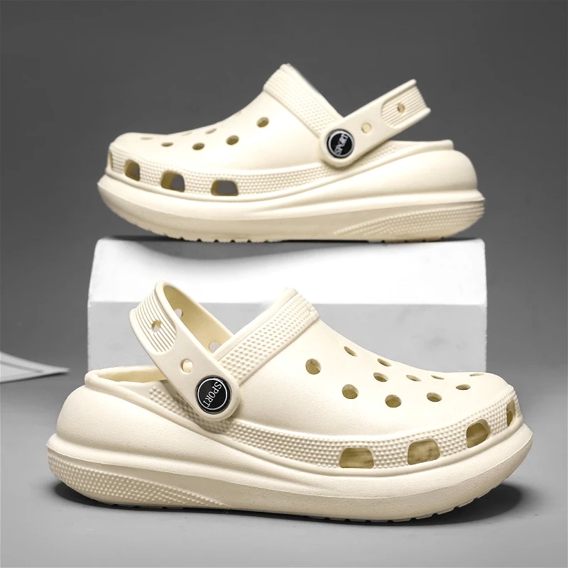 

2025 Girls Cute Clogs Beach AntiSlip SlipOns Breathable Soft Kids Causal Shoes Fashion Classic Sandals for Childrens Size 24-39