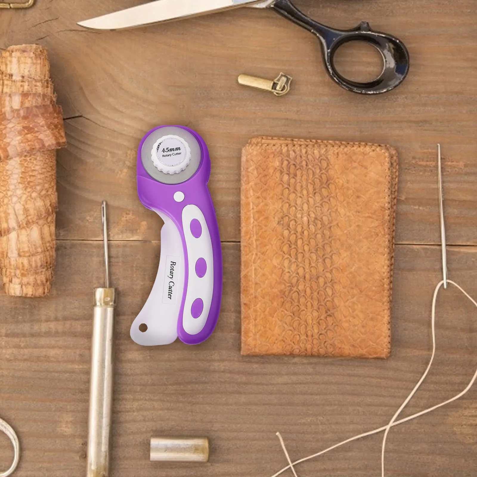 

Roller Cutting Knife Cloth Tool Rotary Quilting Wheel Fabric Paper Mat Ergonomic Handle Right Left Handed Sewing