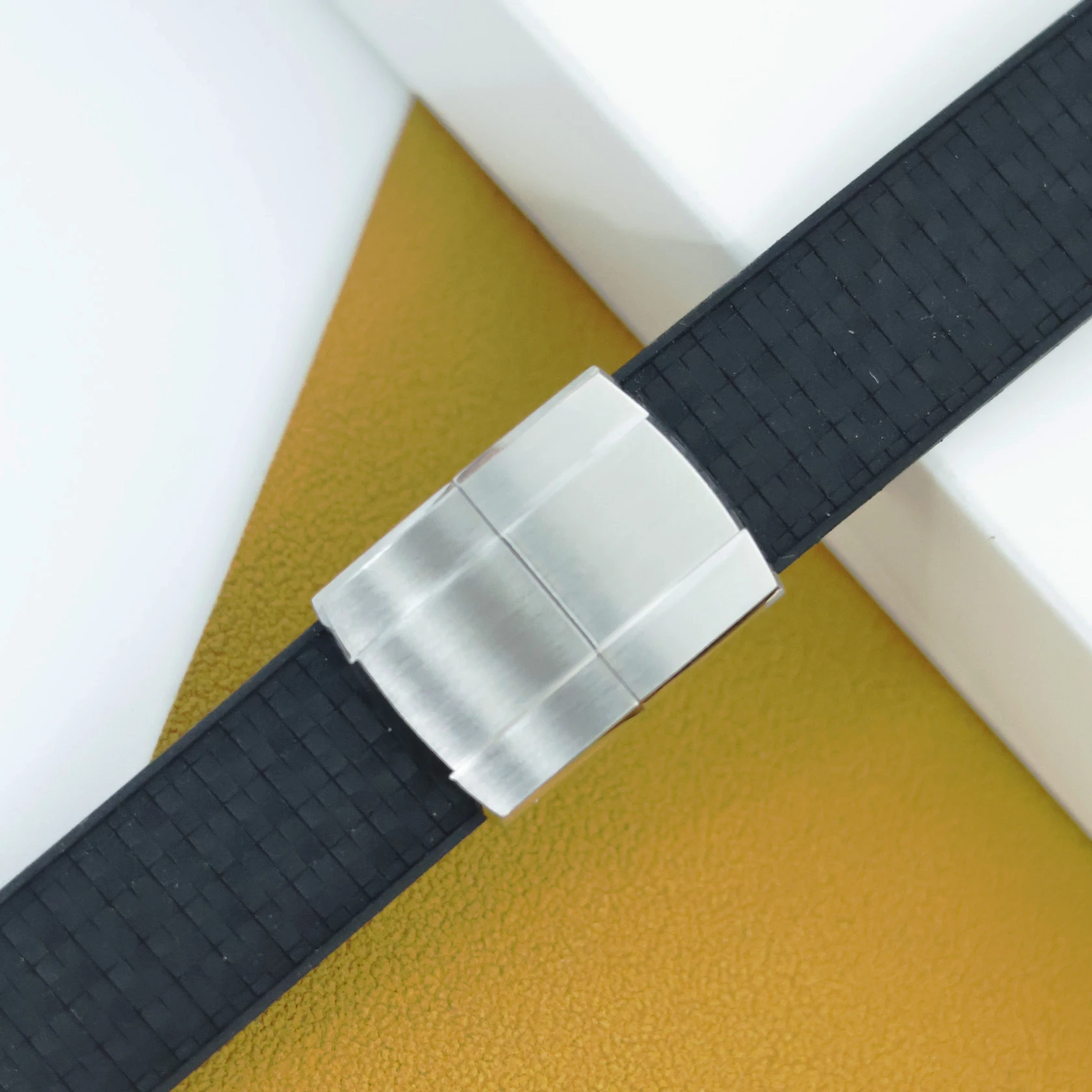 Premium Translation 316L Stainless Steel Daytona Buckle Style design 16mm 18mm Perfect Fit Cartier Brushed and Polished Finish