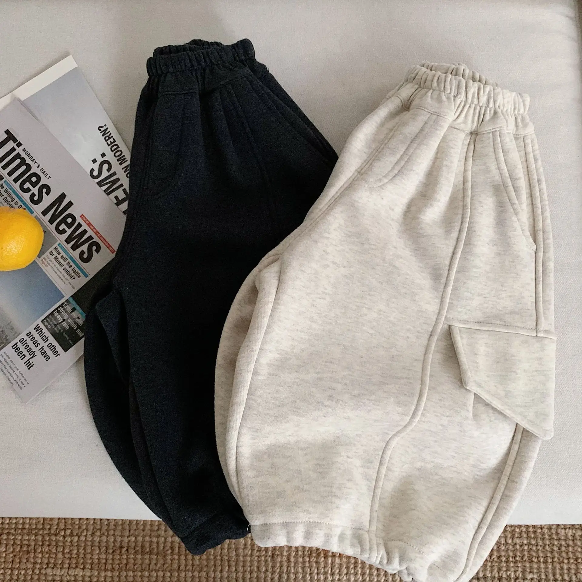 Children's plush workwear and bathroom pants integrated velvet 2026 new autumn winter thick casual long versatile pants