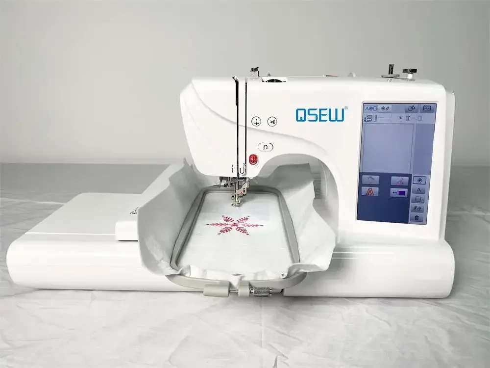 【2026】QS-101 آلة التطريز المنزلية المحوسبة لآلة التطريز المحلية لملصق شعار القميص #4