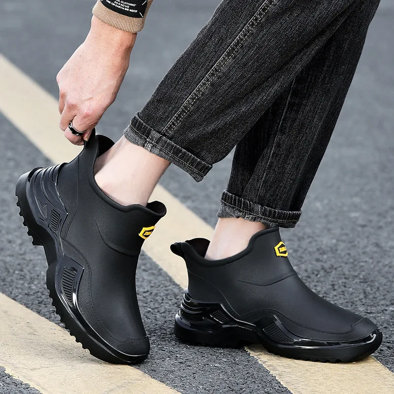 Men Rain Boots Thickened Waterproof Ankle Boots Unisex Slip-On Rubber Boots Fashion Men Shoes Non-slip PVC Material Water Shoes view 5