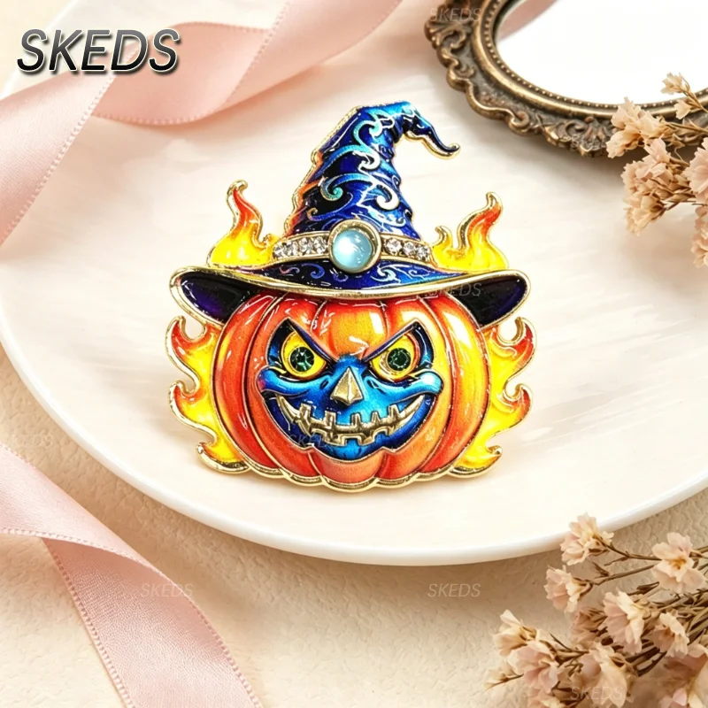 SKEDS Halloween Kürbis-Hexe Emaille-Brosche Feuerzauberer-Hut Anstecknadel für Damen und Herren Halloween-Party Schmuck-Accessoires – Detail 3