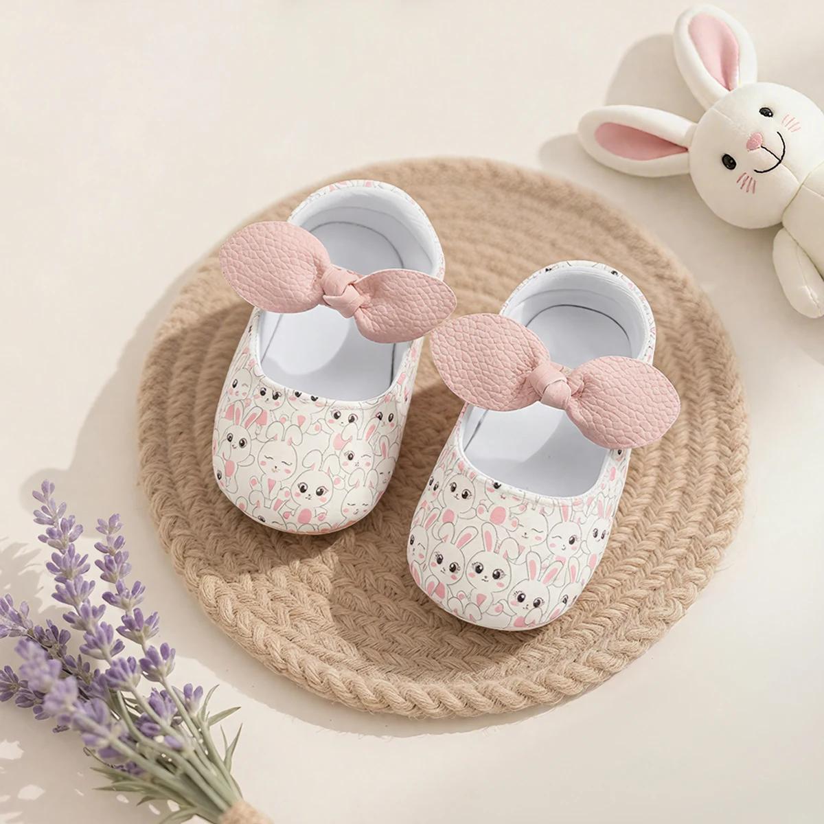 

Туфли из искусственной кожи с милыми кроликами для маленьких девочек, вечерние белые прогулочные туфли принцессы с бантом, резиновая мягкая нескользящая подошва, От 0 до 18 месяцев