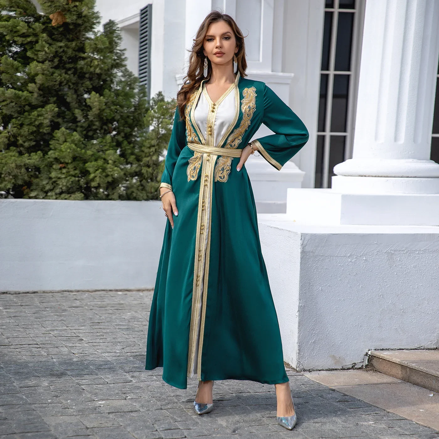 Eid al-adha arábia dubai abayas bordado applique vestido abaya para mulheres muçulmano jantar vestido de festa solto borla kaftan feminino