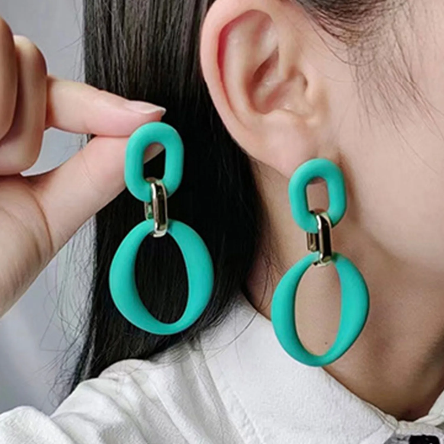 Acrylic Chain Drop Earrings For Women Candy Colors O-Shaped Simple Design Cute Ear Jewelry 2024 Fashion Girls Party Premium Gift