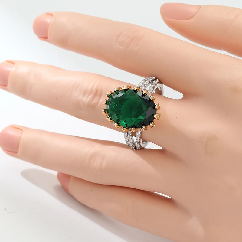 Luxury Elegant Green Synthetic Zirconia Silvery Plated Ring for Women Vintage Sparkling Banquet Celebration Jewelry Accessories