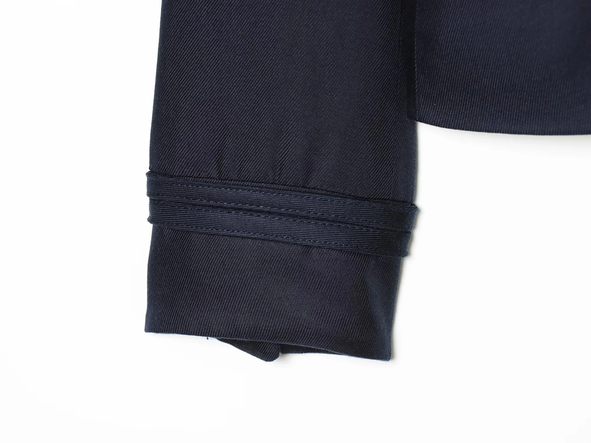 KONDALA Eleganter Lässiger Schicker Damen-Blazer Marineblau mit Knöpfen Stehkragen Slim-Fit Blazer Mode 2026 Frühling Sommer Büro-Damen-Blazer – Detail 7