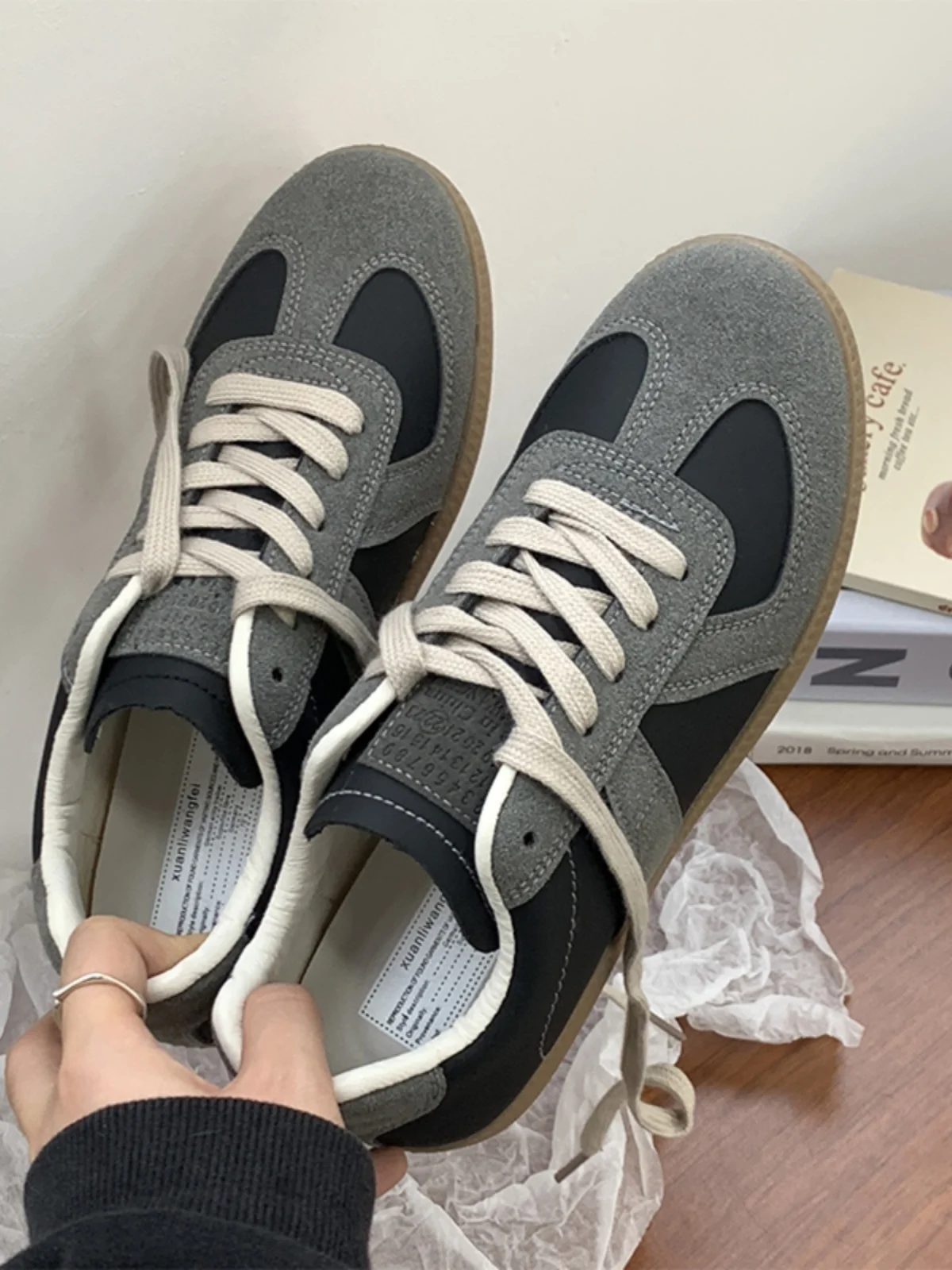 Unisex Retro German Training Shoes Spring Autumn Casual Sneakers Leather Splicing Stitching PU Cloth Lined Flat Heel Rubber Sole