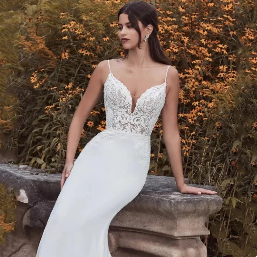 

Othray 2024 Spaghetti Straps V-Neck Sleeveless Elegant Bridal Gown Long Sweep Train Sexy Open Back Lace Mermaid Wedding Dress