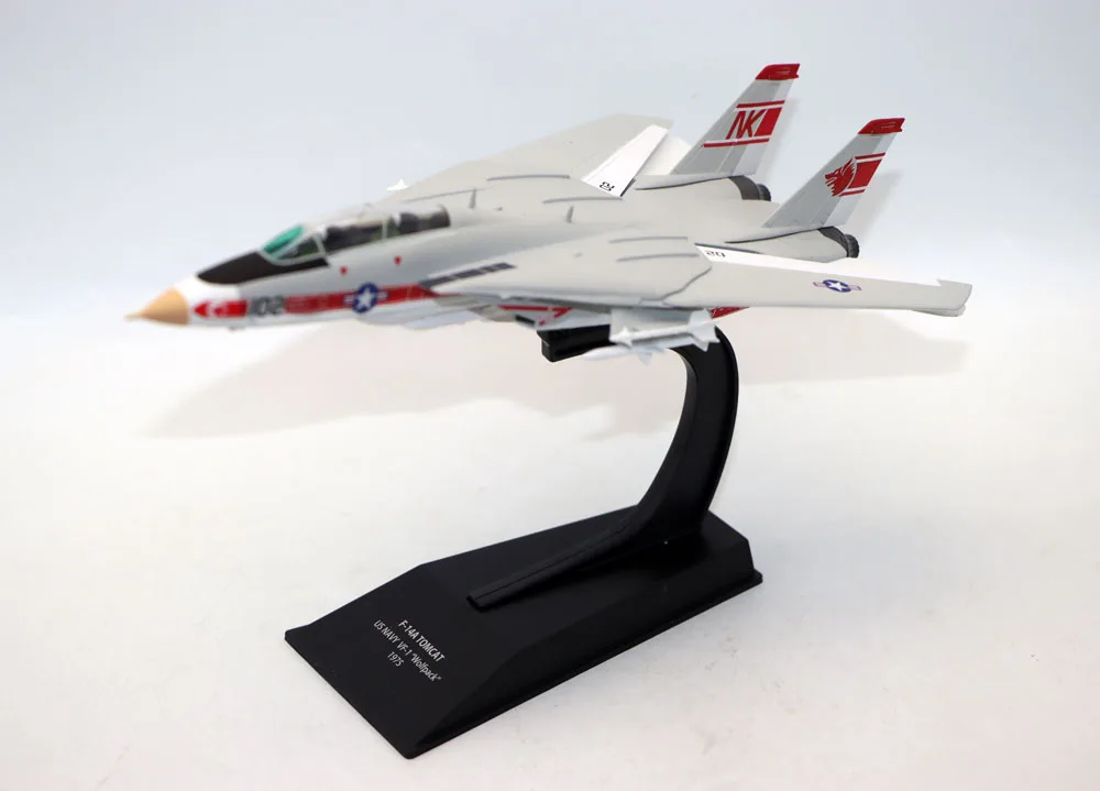 Новая модель самолета F-14A TOMCAT US NAVY VF-1 Wolfpack 1975 года, масштаб 1/100, из литого сплава, имитация боевого самолета.