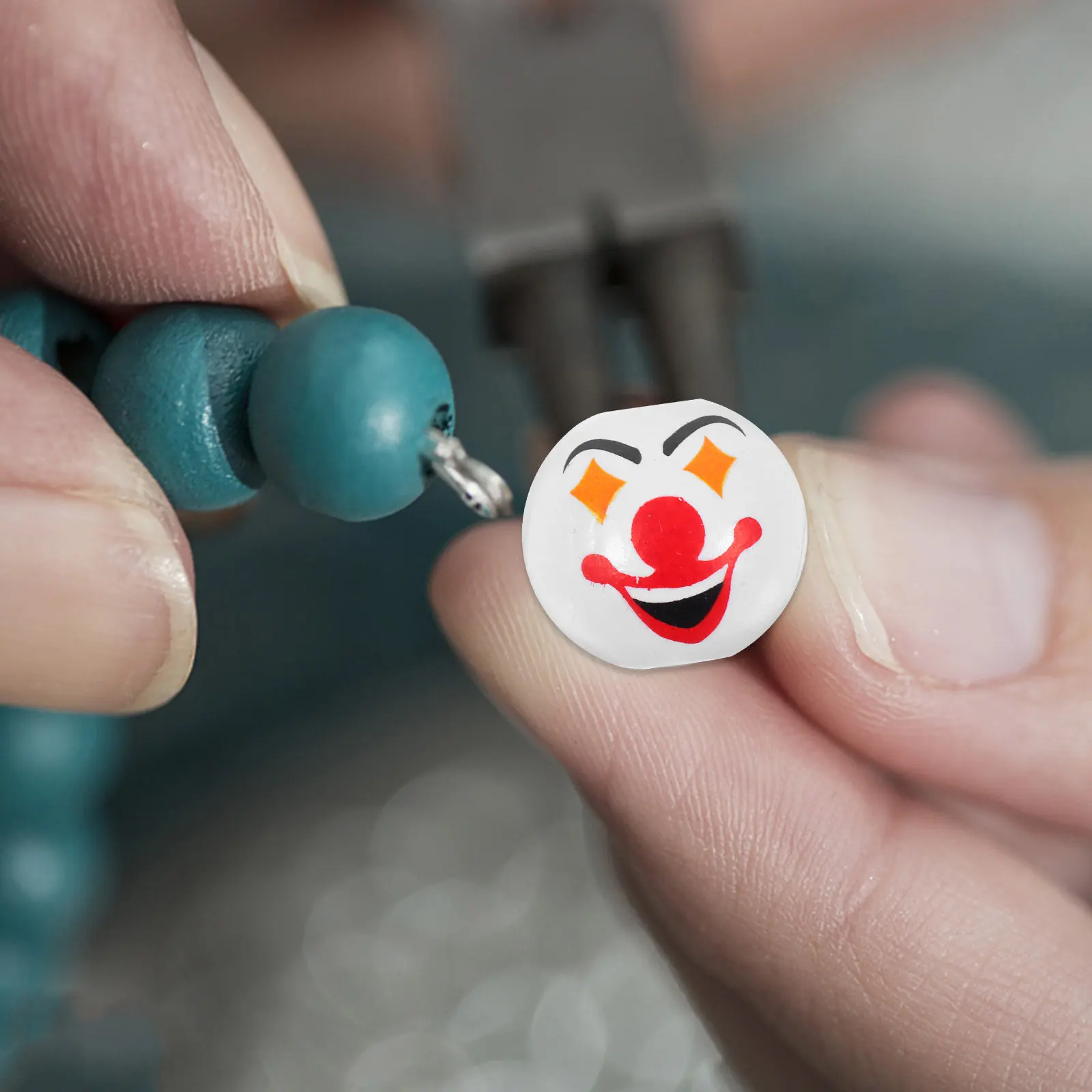 10Pcs 20Mm Wooden Beads Clown Design Painted Craft Beads for Childrens Jewelry Making Bracelet Necklace Earring DIY Projects Fun