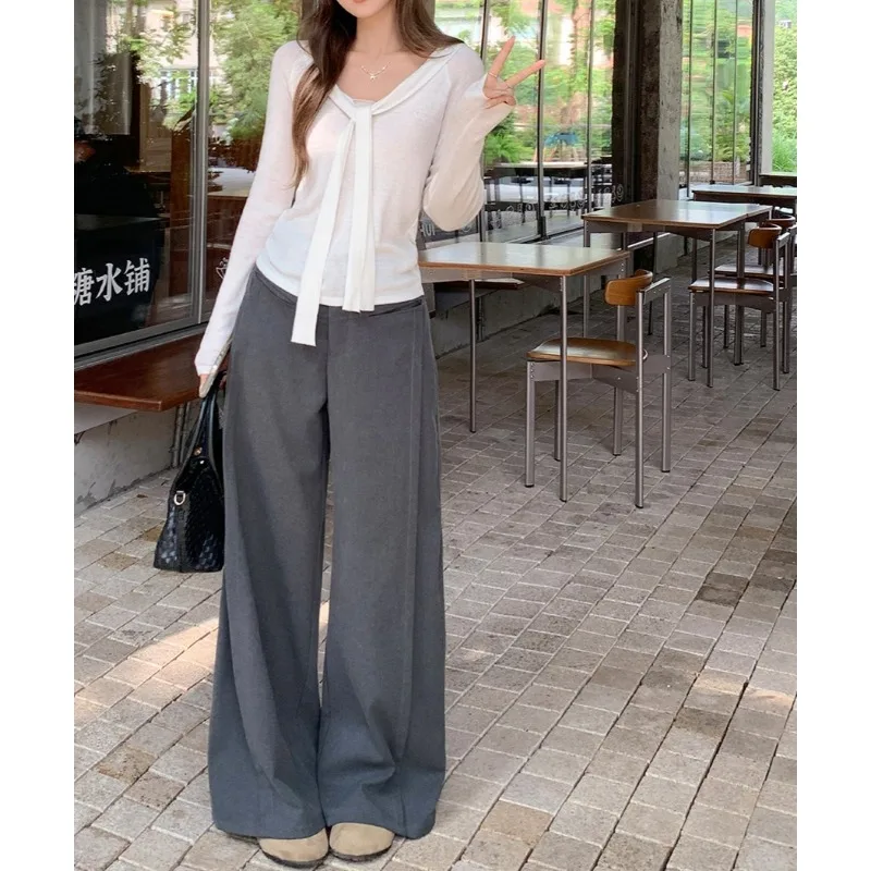 لطيف نمط تصميم الدانتيل متابعة الخامس الرقبة طويلة الأكمام تي شيرت المرأة خريف 2025 سليم سليم قاعدة الداخلية قميص علوي