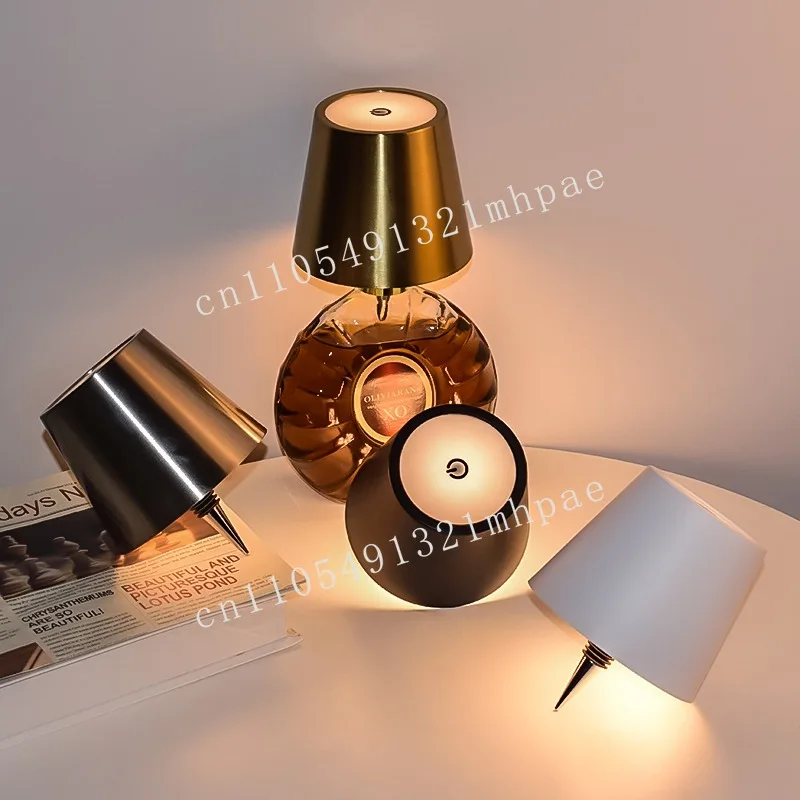 

Gradually change 2025 new 3-color rechargeable wine bottle wedding bar light restaurant wireless bottle light