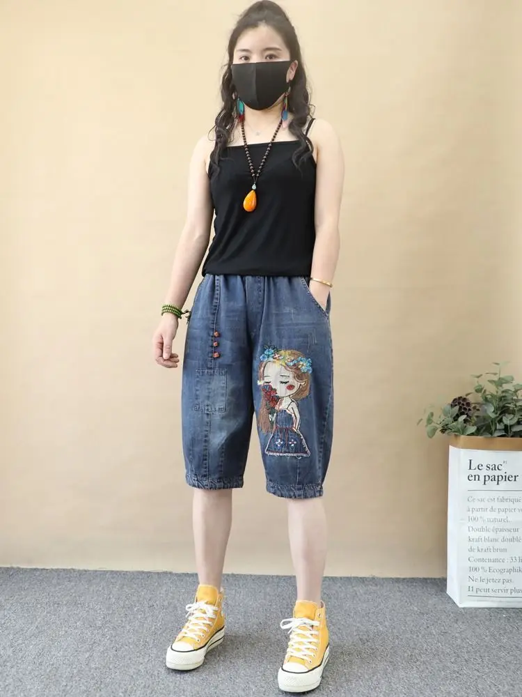 Vintage Girl Embroidered Denim Capris 2024 Ethnic Style Women High Waist Knee Length Jeans Woman Harem Short Pants