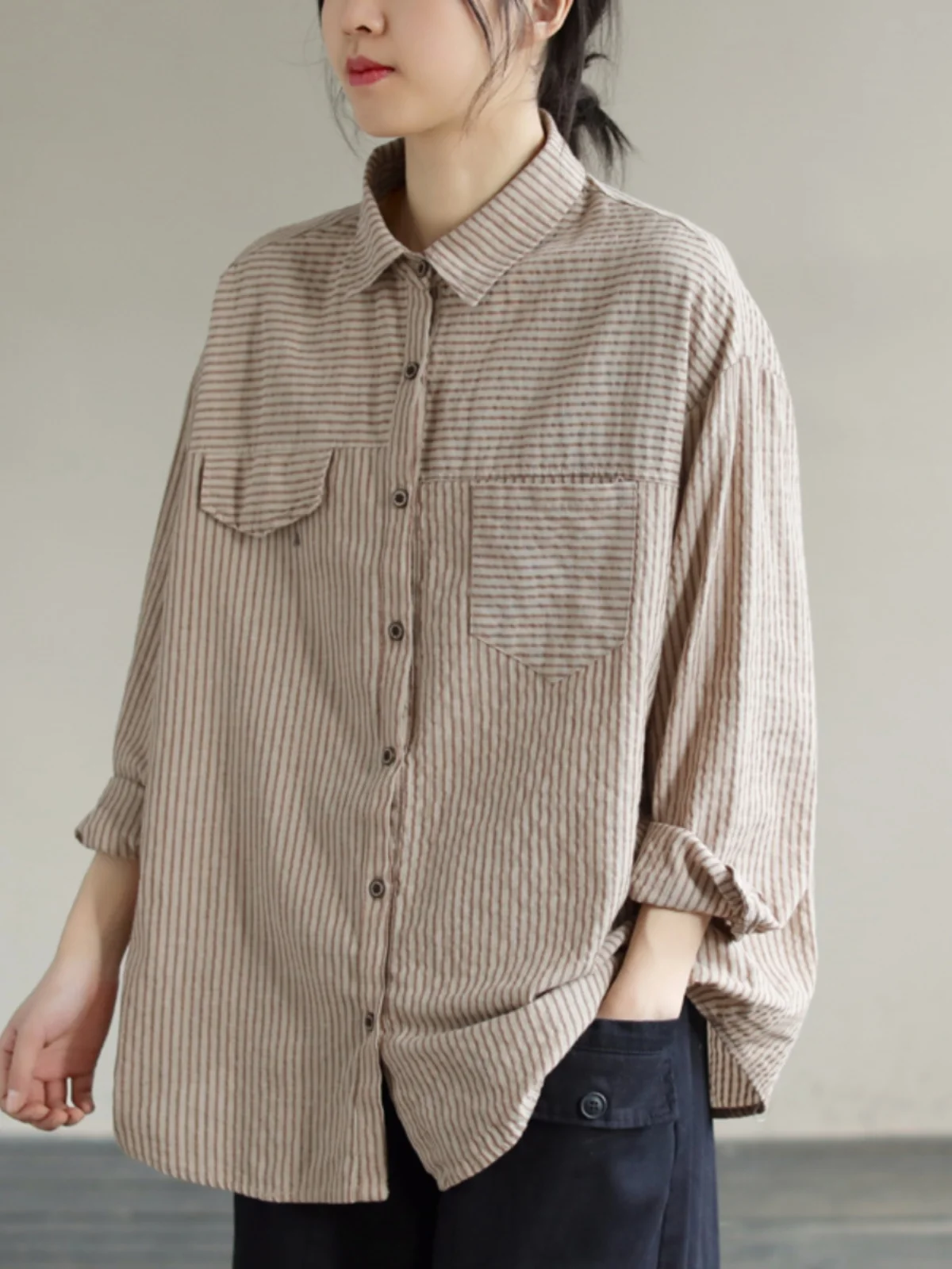 ゆったりとしたロングスリーブの女性用カジュアル襟付きストライプ柄スリムフィット春秋大きいサイズレディースファッションアウター