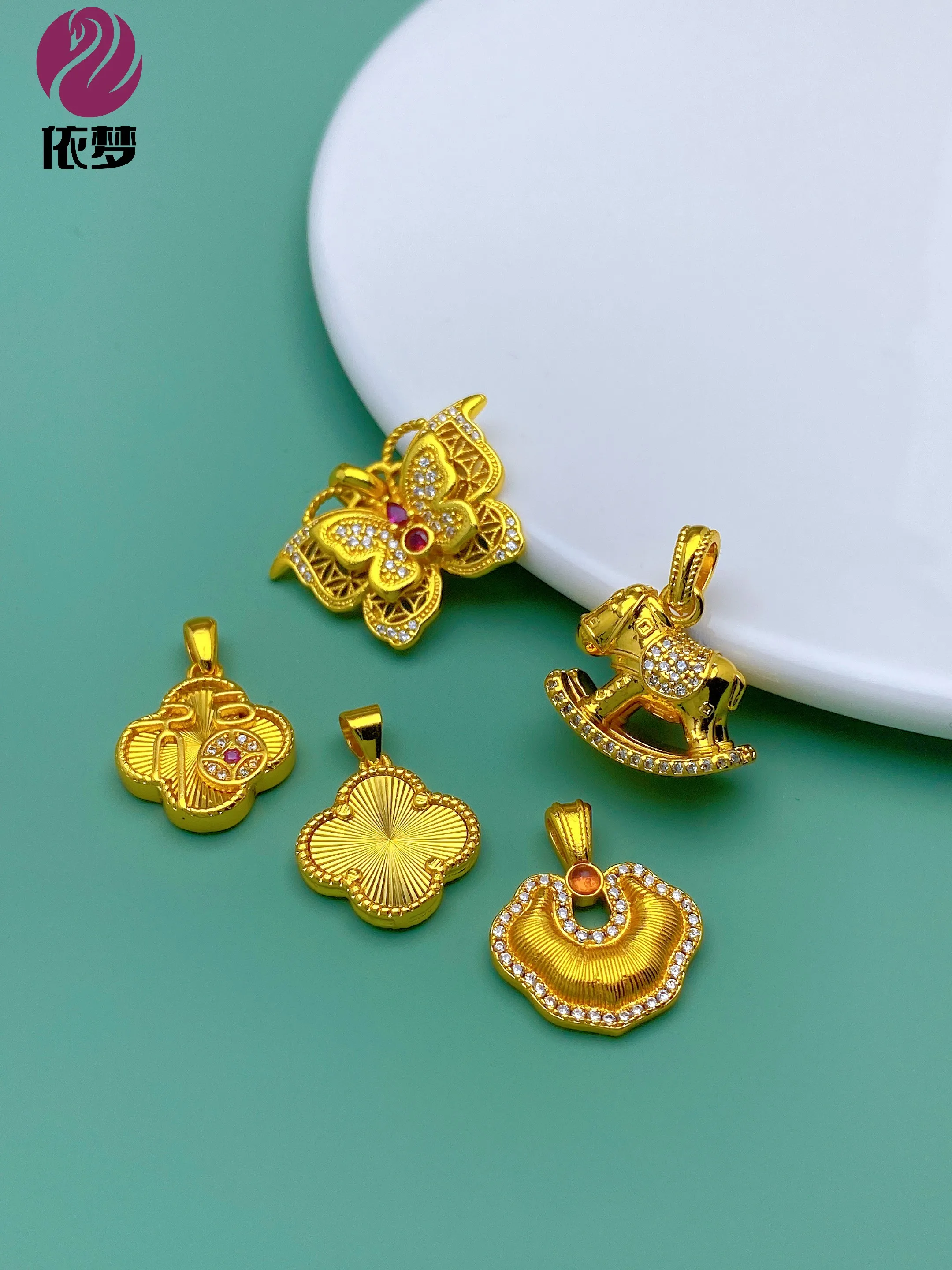 Antique Gold  Crystal Pendant Four Le Clover Luy Charm Nelace Bracelet DIY Jewelry Accories Faionable Fre...