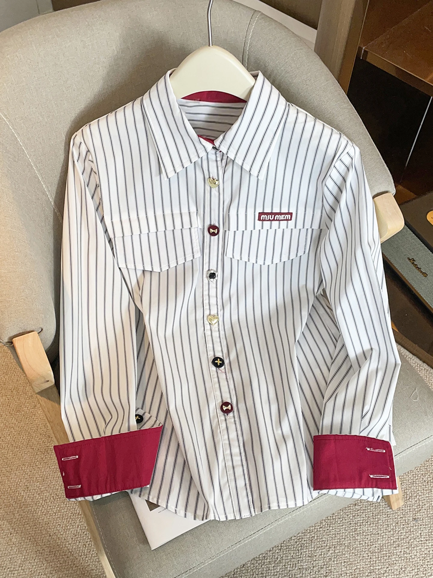 

High-End Women's Faionable Striped Long Sve Collared irt Korean Sle Patchwork Slimming Straight Cut Casual Top