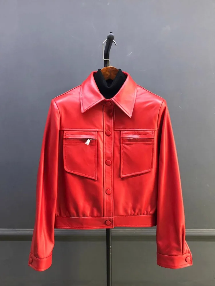 Damska kurtka motocyklowa z prawdziwej skóry owczej, krótki płaszcz, kwadratowy kołnierz, jednorzędowa, dopasowany krój, skórzana odzież wierzchnia, casual.