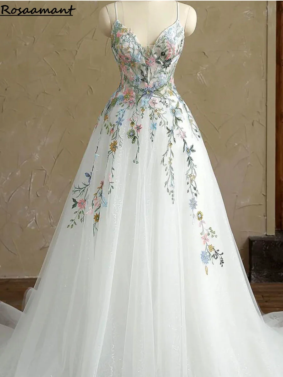 

Floral Boho Wedding Dress Sexy Backless V-Neck Appliques Lace Tulle Beach Bridal Dress Simple Wedding Gowns 2025