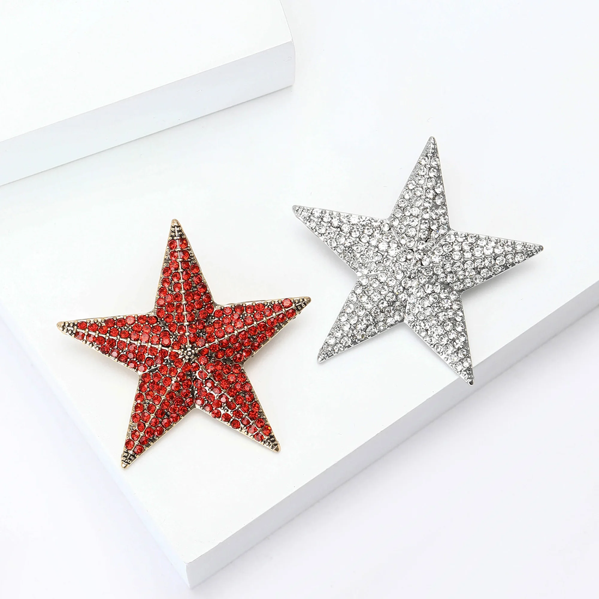 Alfileres de estrella fugaz con borlas para mujer, broches de estrella con diamantes de imitación Unisex, regalos para amigos y fiestas de oficina,