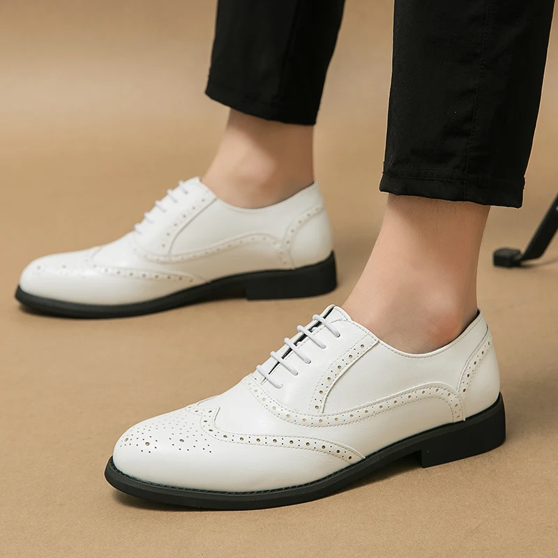 Luxury Italian White Groom Leather Shoes Men\'s Business Wingtip Oxfords Monk Lace-up Brock Banquet Wedding Formal Shoes for Men