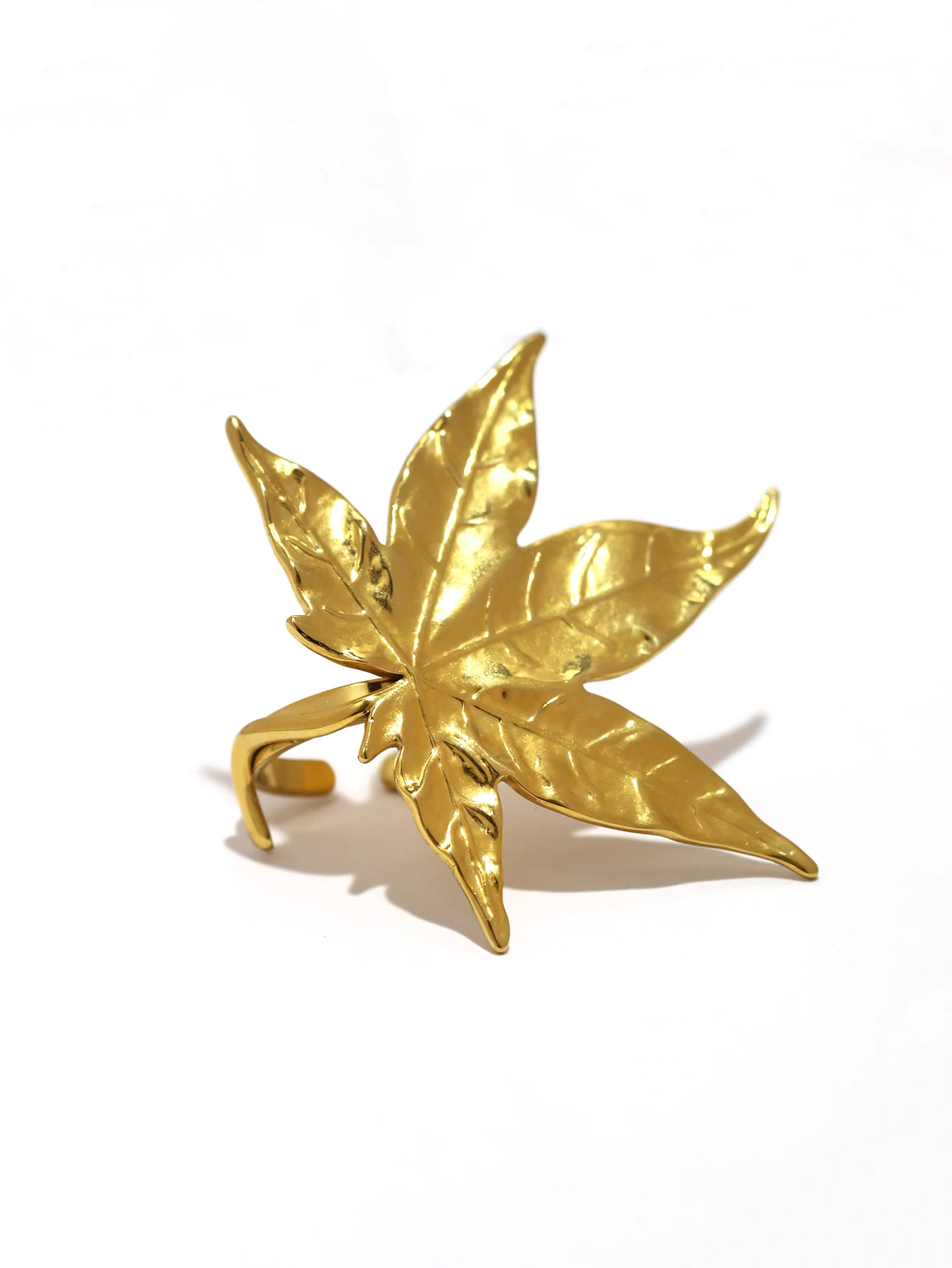 Vintage Maple Leaf 18K Golden Plated Rings Metal Women Girls Charm High Quality Chunky Jewelry Fashion Jewelry Party Accessories