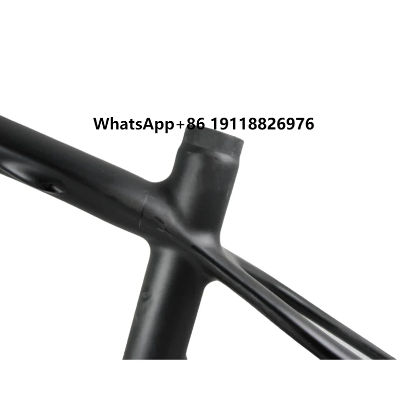 

China Carbon Road Bike Frame BSA Design Lightweight Frame for High-Speed Road Cycling