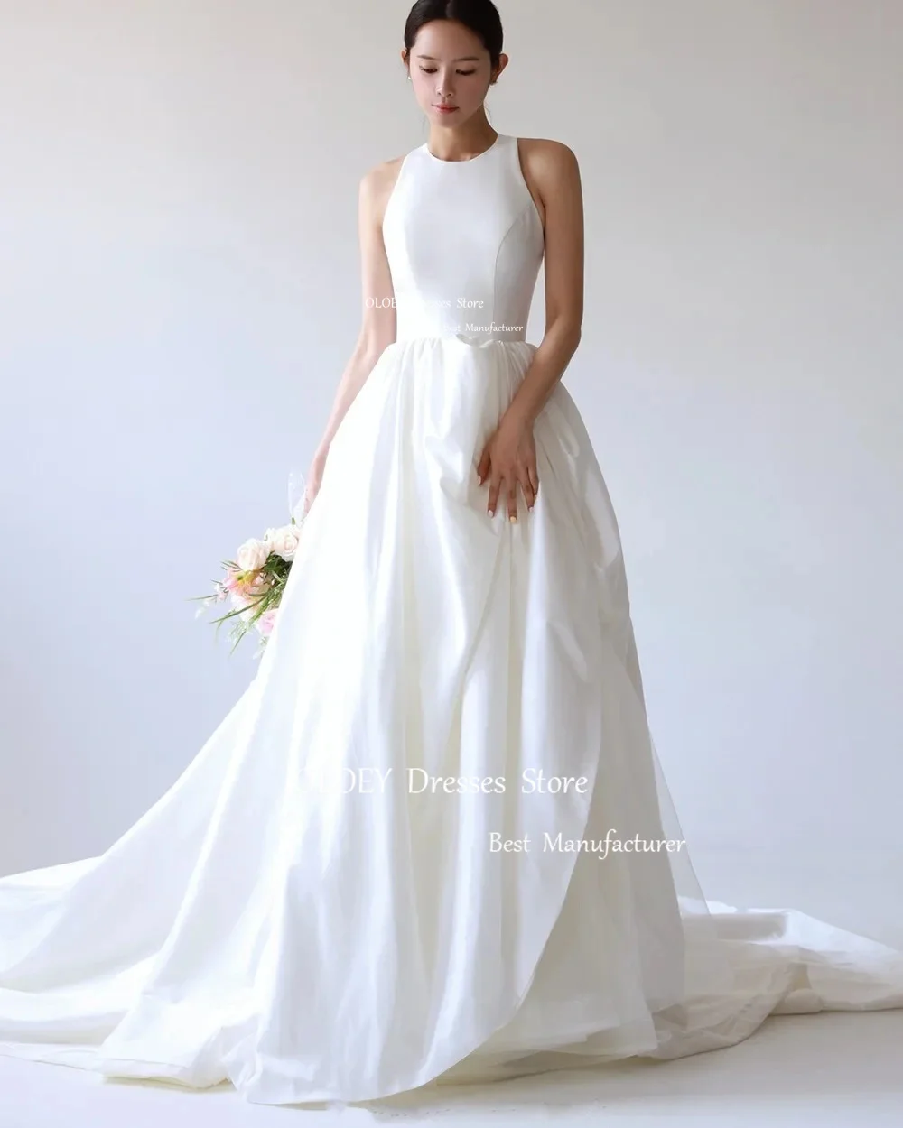 OLOEY Simple Ivory Pleats Satin Wedding Dress Korea Photoshoot O Neck Bridal Gown Floor Length Bridal Dress Sleeveless Custom