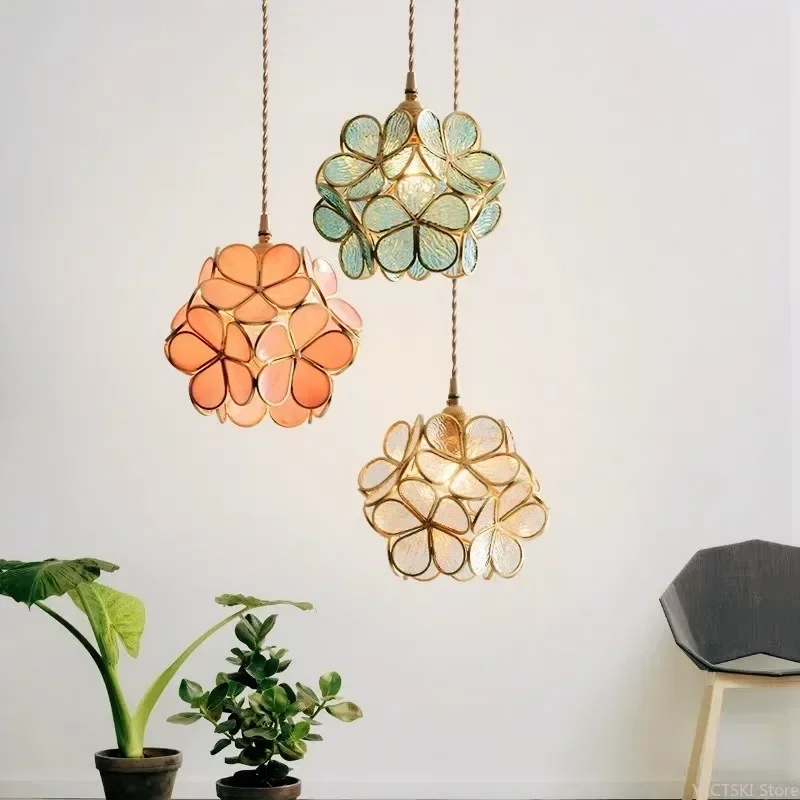 

GHEUVNJ Japanese handmade glass lamp, cozy bedroom headboard, entrance hallway, girlish heart, children's room, petal pendant l