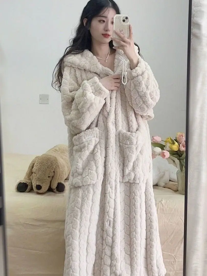 

Autumn Winter Women's Long Plush Robe Coral Fleece Flannel Sleepwear Cute Sweet Korean Style Home Clothes Lazy Person Robe