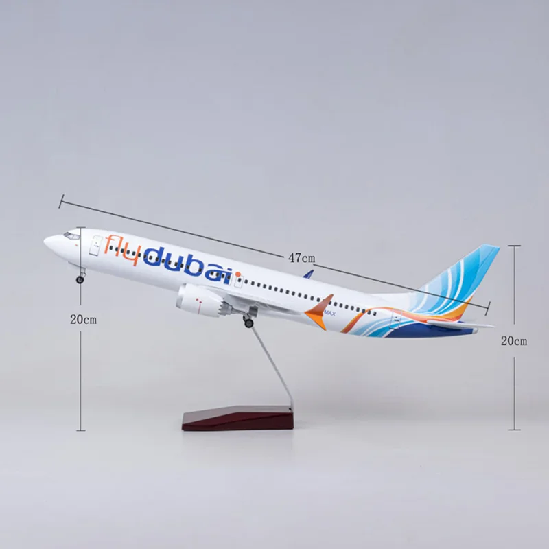 جديد 1/85 مقياس طائرة آسيوية B737 ماكس طائرة يطير دبي الخطوط الجوية الشرق الأوسط مع ضوء دييكاست طائرة لعبة مجسمة جمع