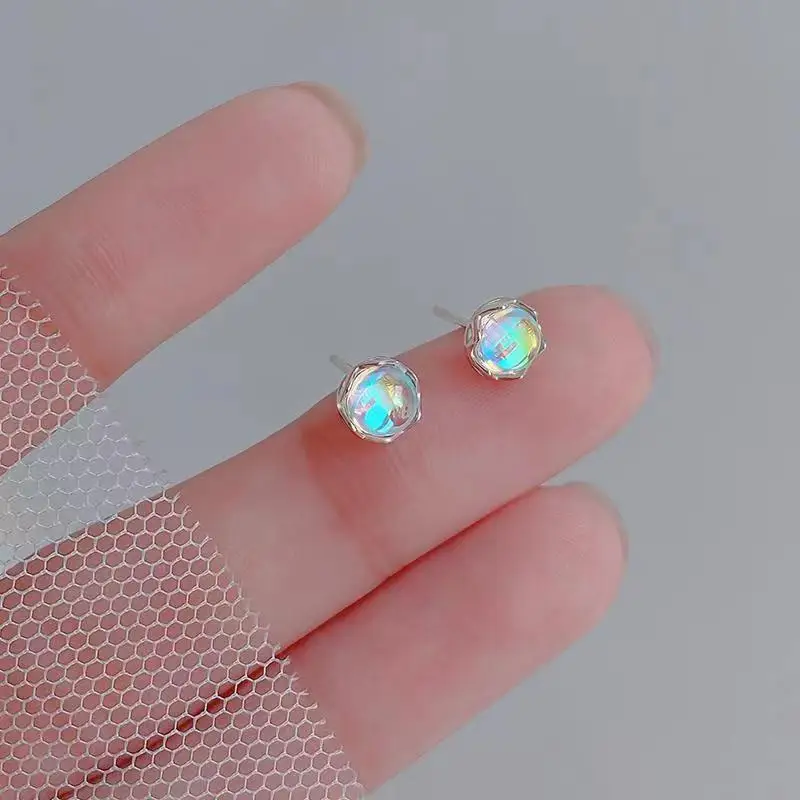 Fashion Piercing Stud Earrings Zircon Crystal Small Arrow through Heart Earring for Women Teen Party Charms Simple Ear Jewelry